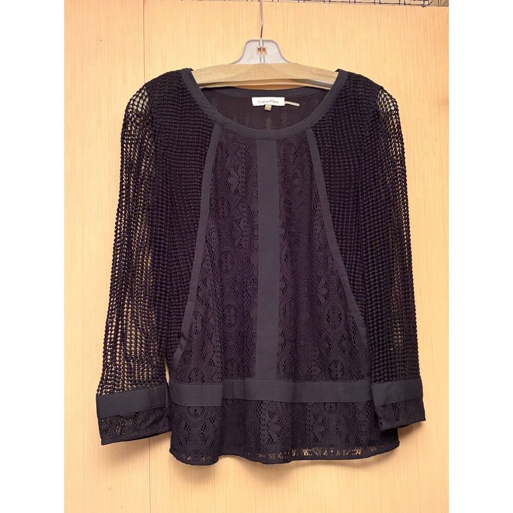 Gorgeous Eyelet and Lace Calvin Klein Top